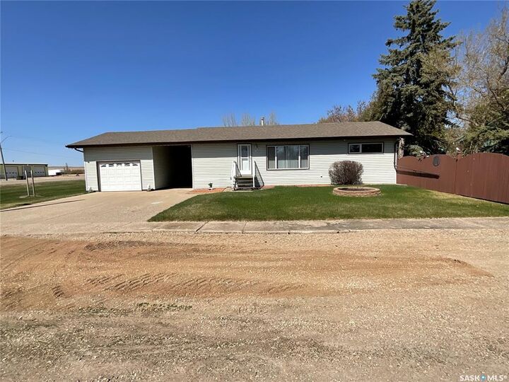 412 2nd Street N  Wakaw SK S0K 4P0 photo