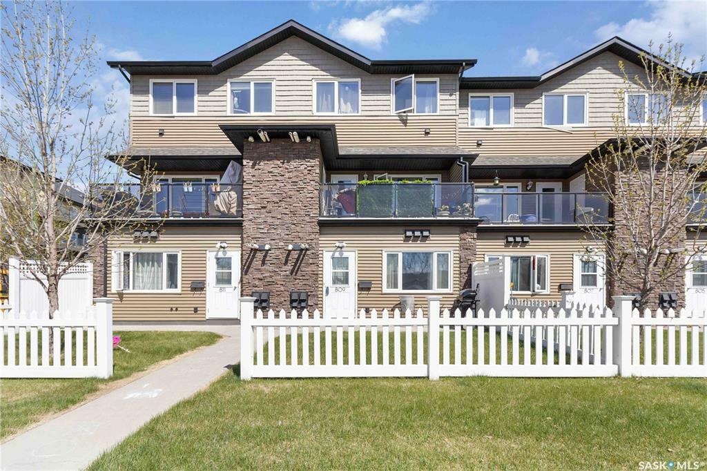 110 Shillington Crescent 809  Saskatoon SK S7M 3Z8 photo