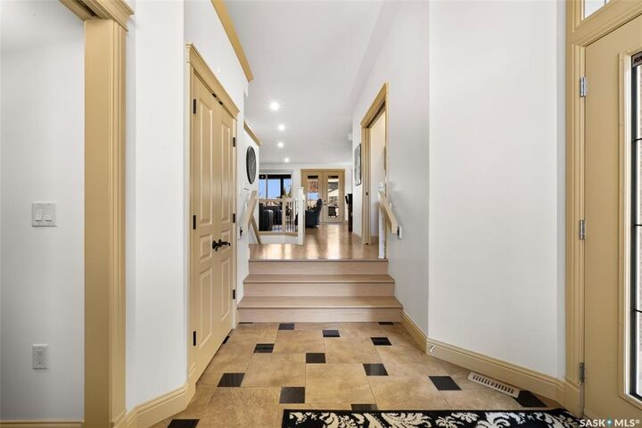 Property Photo: 8035 Wascana Gardens Crescent SK S4V 1G8