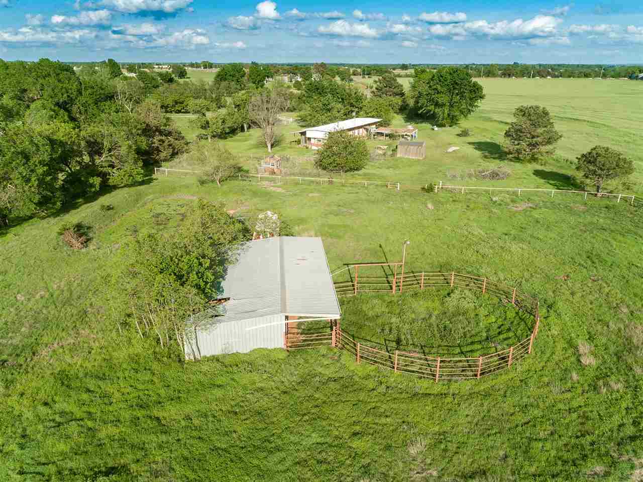 Property Photo: 1203 W 92nd Street OK 74059