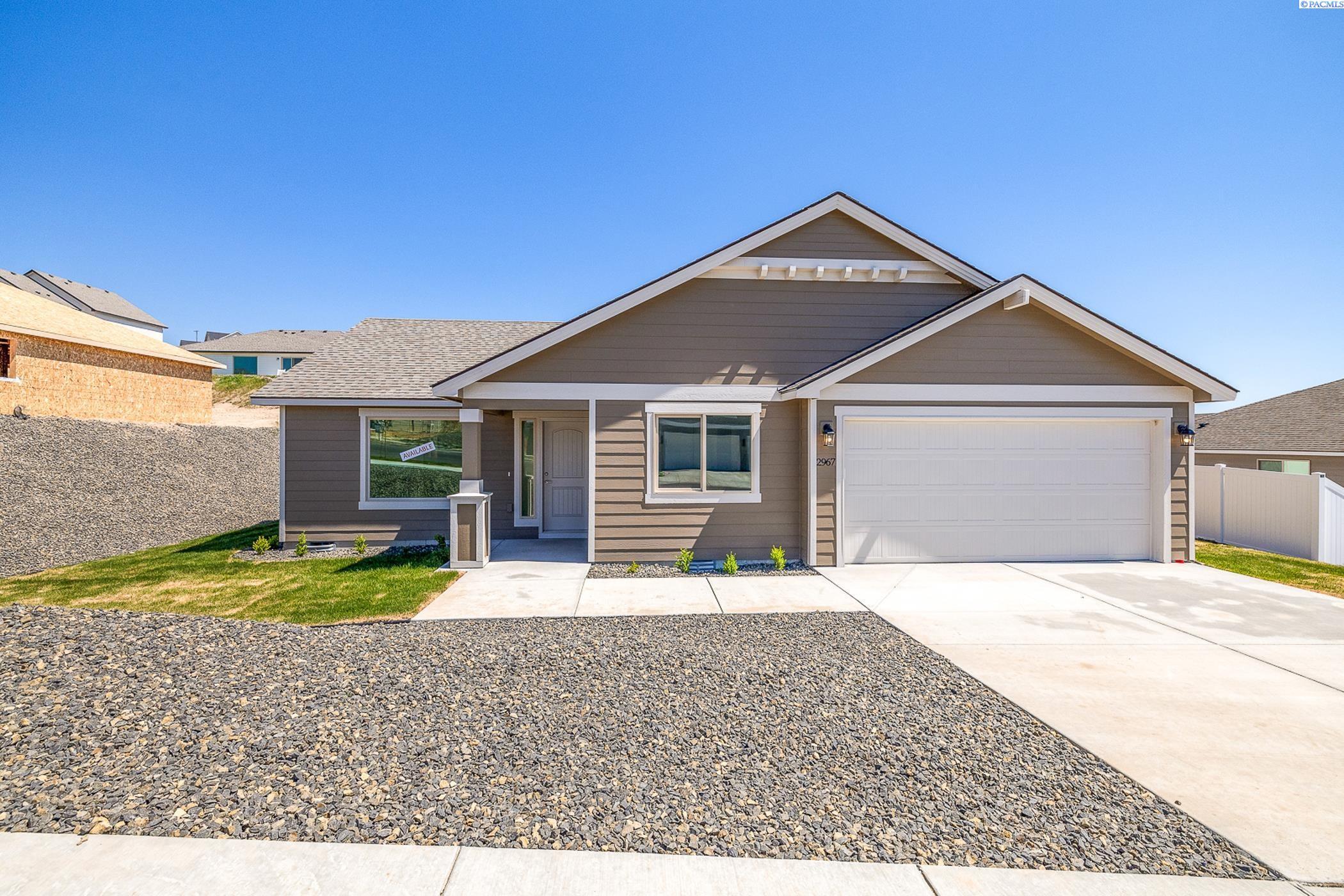Property Photo:  2967 S Penn St  WA 99338 