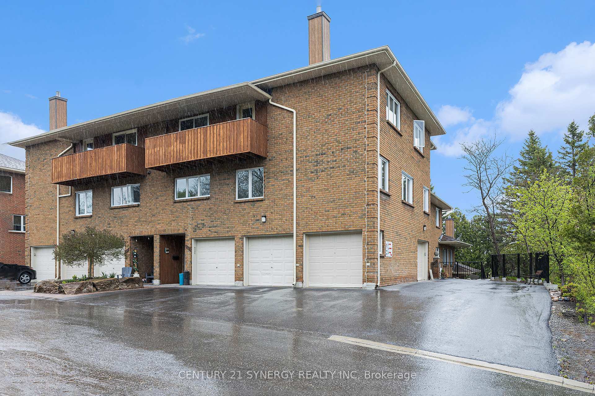 Property Photo: 502 Stratas Court 37 ON K2L 3K7