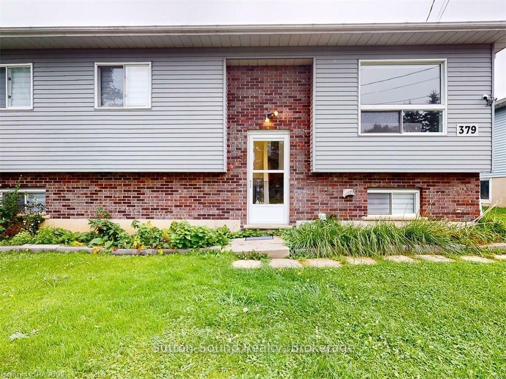 Property Photo: 379 Isaac Street ON N0H 2T0