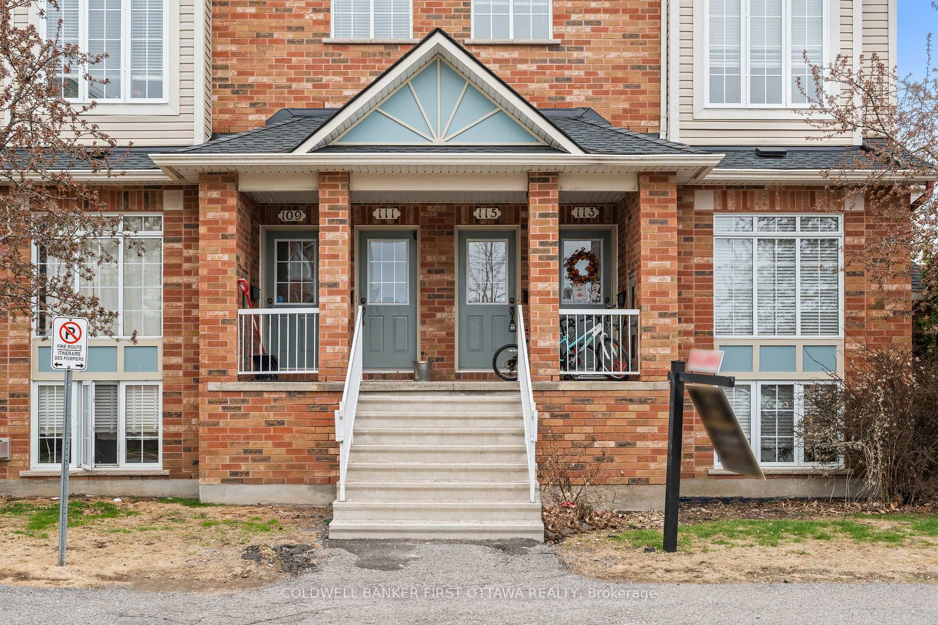Photo de la propriété: 70 Edenvale Drive 115 ON K2K 2N7