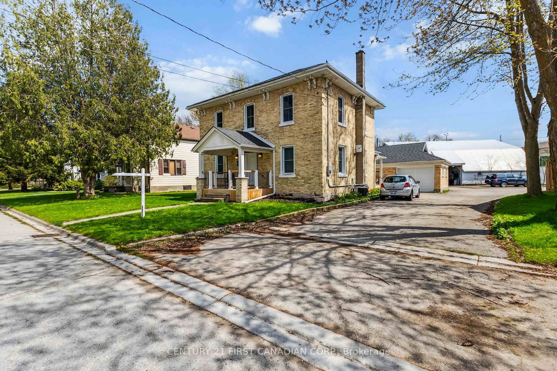 Photo de la propriété: 131 Francis Street ON N0M 2J0