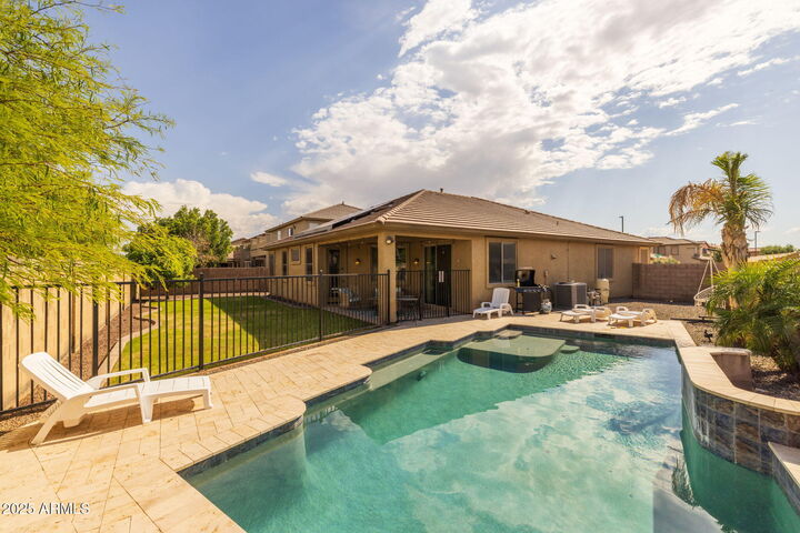 Property Photo:  517 S 165th Drive  AZ 85338 