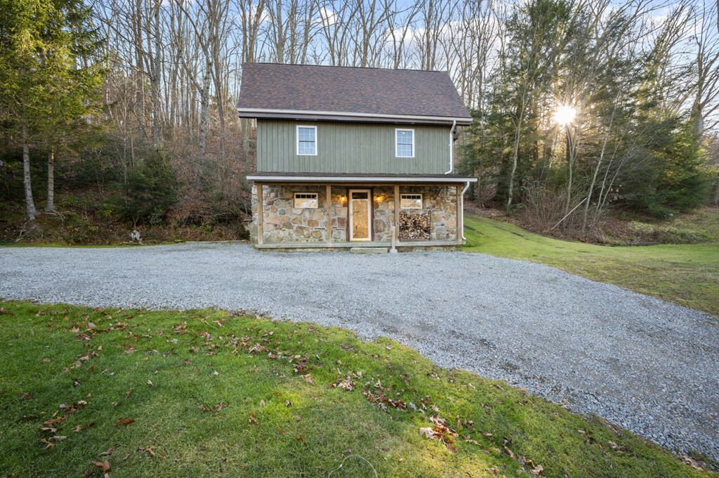 Property Photo: 922 Polk Cutoff PA 16342