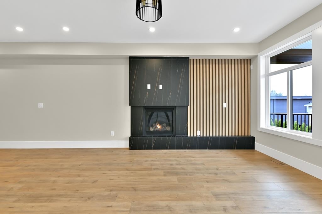 Photo de la propriété: 33980 Barker Court BC V2V 6B2