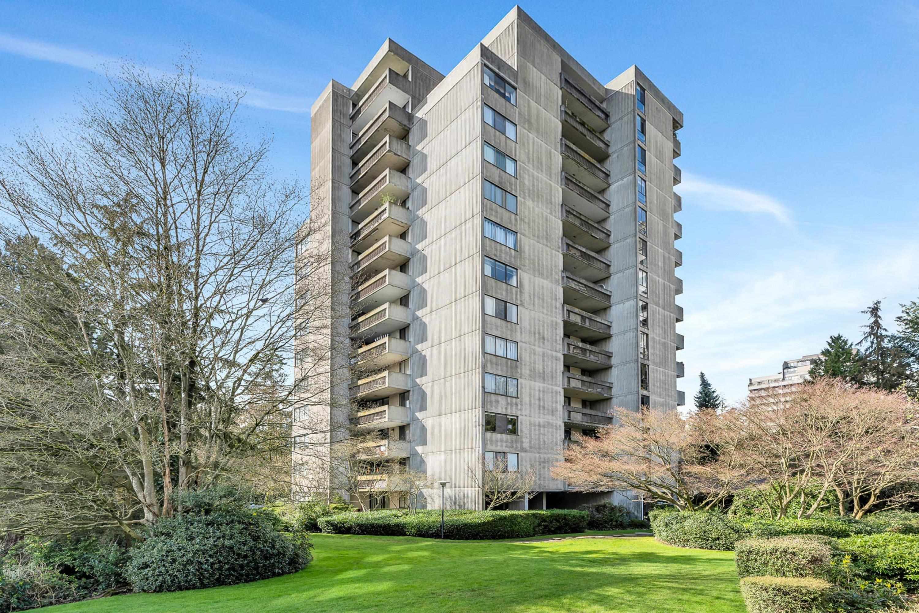 Property Photo: 6689 Willingdon Avenue 805 BC V5H 3Y8