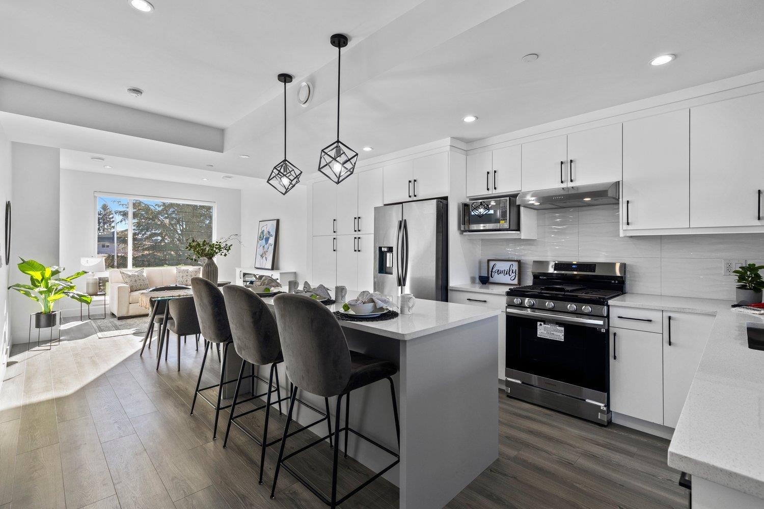 Photo de la propriété: 9603 Broadway Street 4 BC V2P 5T7