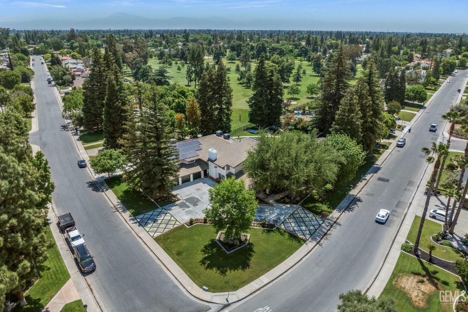 Property Photo: 1000 Camino Del Oeste CA 93309