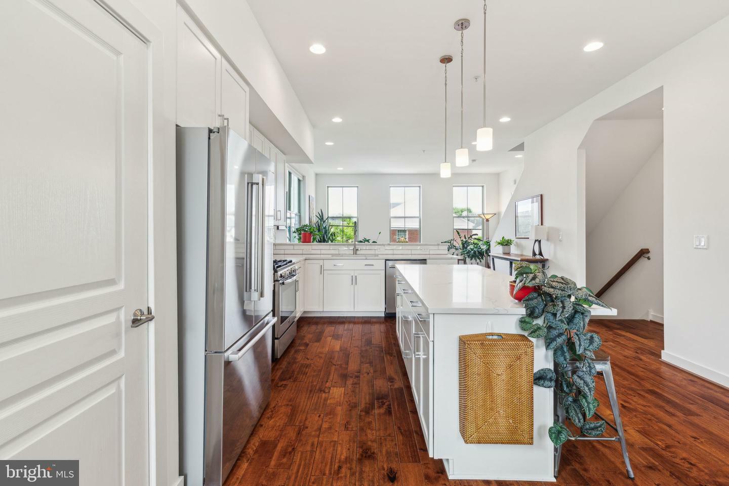 Property Photo: 410 Reed Street PA 19147