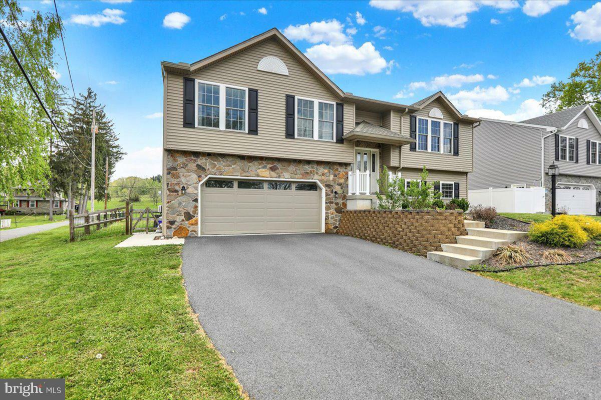 Property Photo: 241 Pennwyn Place PA 19607