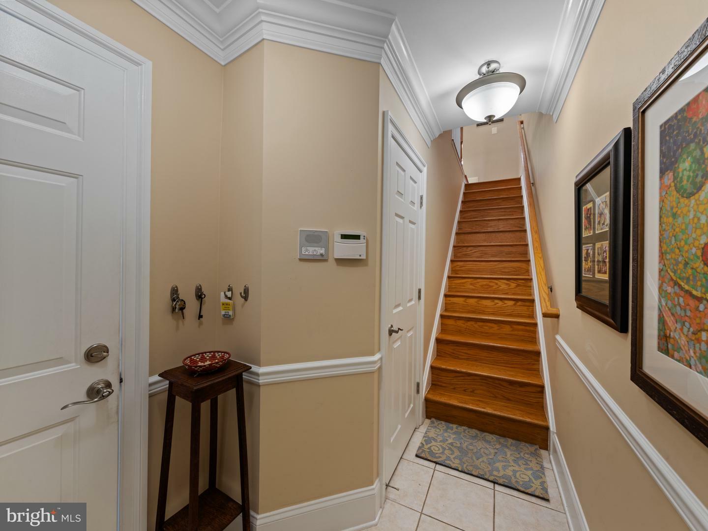 Property Photo: 4340 N Henderson Road VA 22203