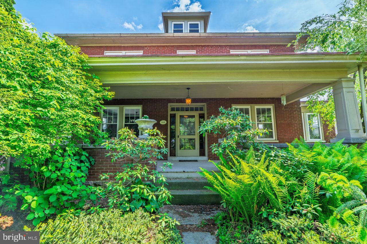 466 E Main Street  Leola PA 17540 photo