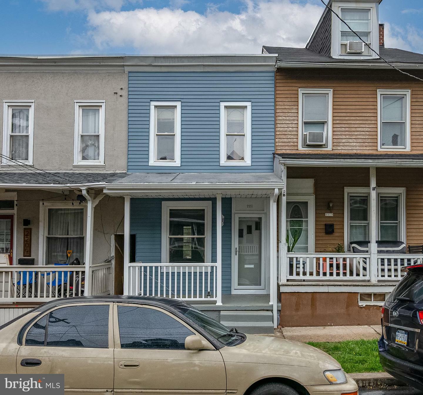 Property Photo: 2211 Woodvale Avenue PA 19606