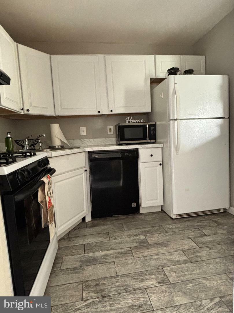 Property Photo: 815 Woodchip Road NJ 08048