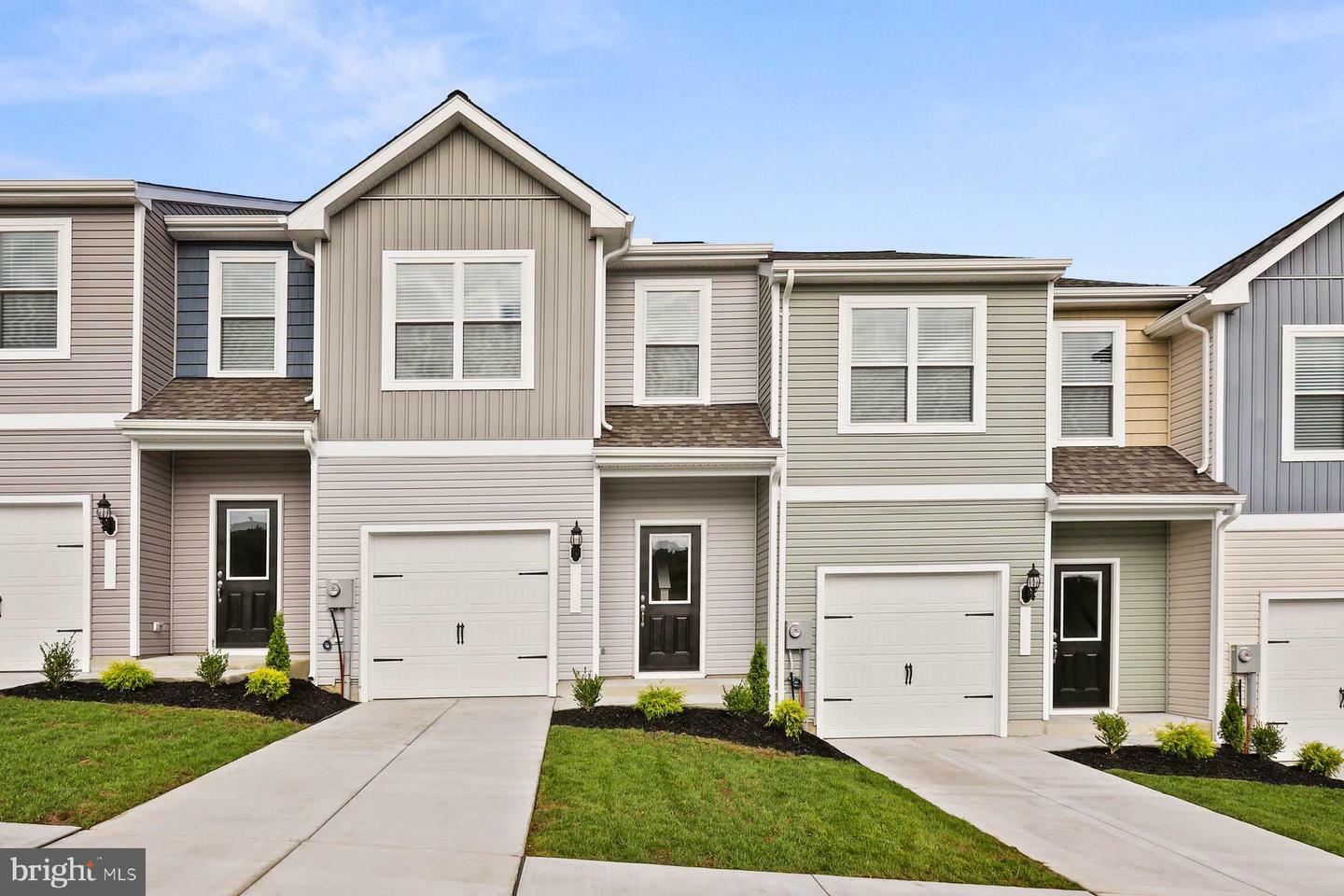 Property Photo: 72 Paddington Street WV 25419