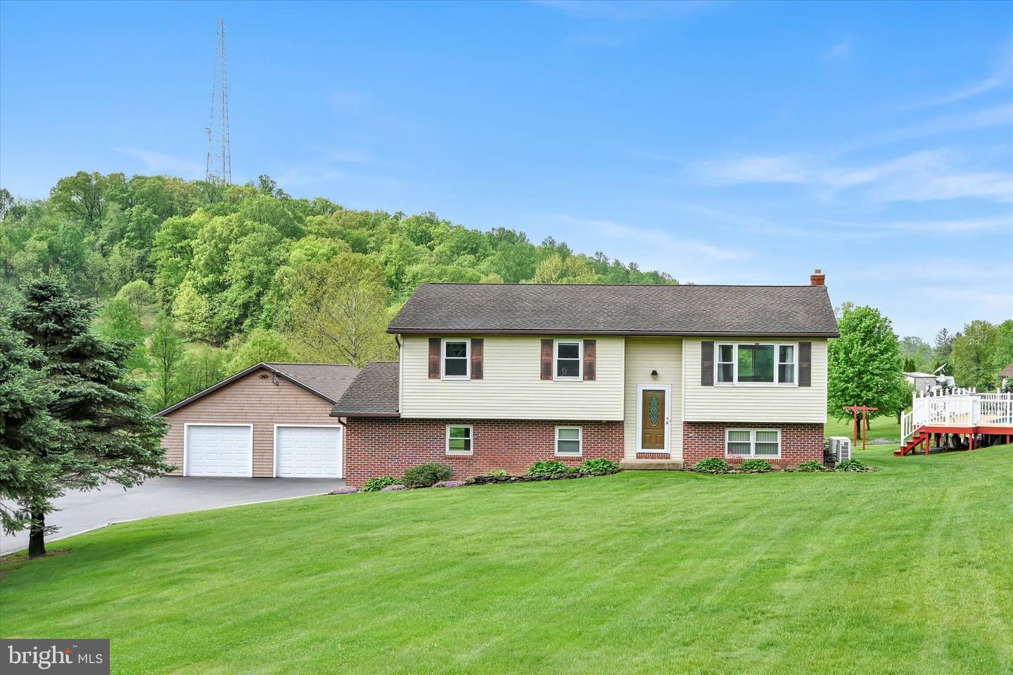 191 Meadow Drive  Mohrsville PA 19541 photo