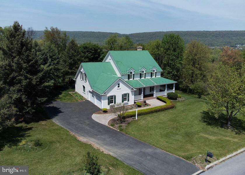 1802 Signal Hill Drive  Mechanicsburg PA 17050 photo