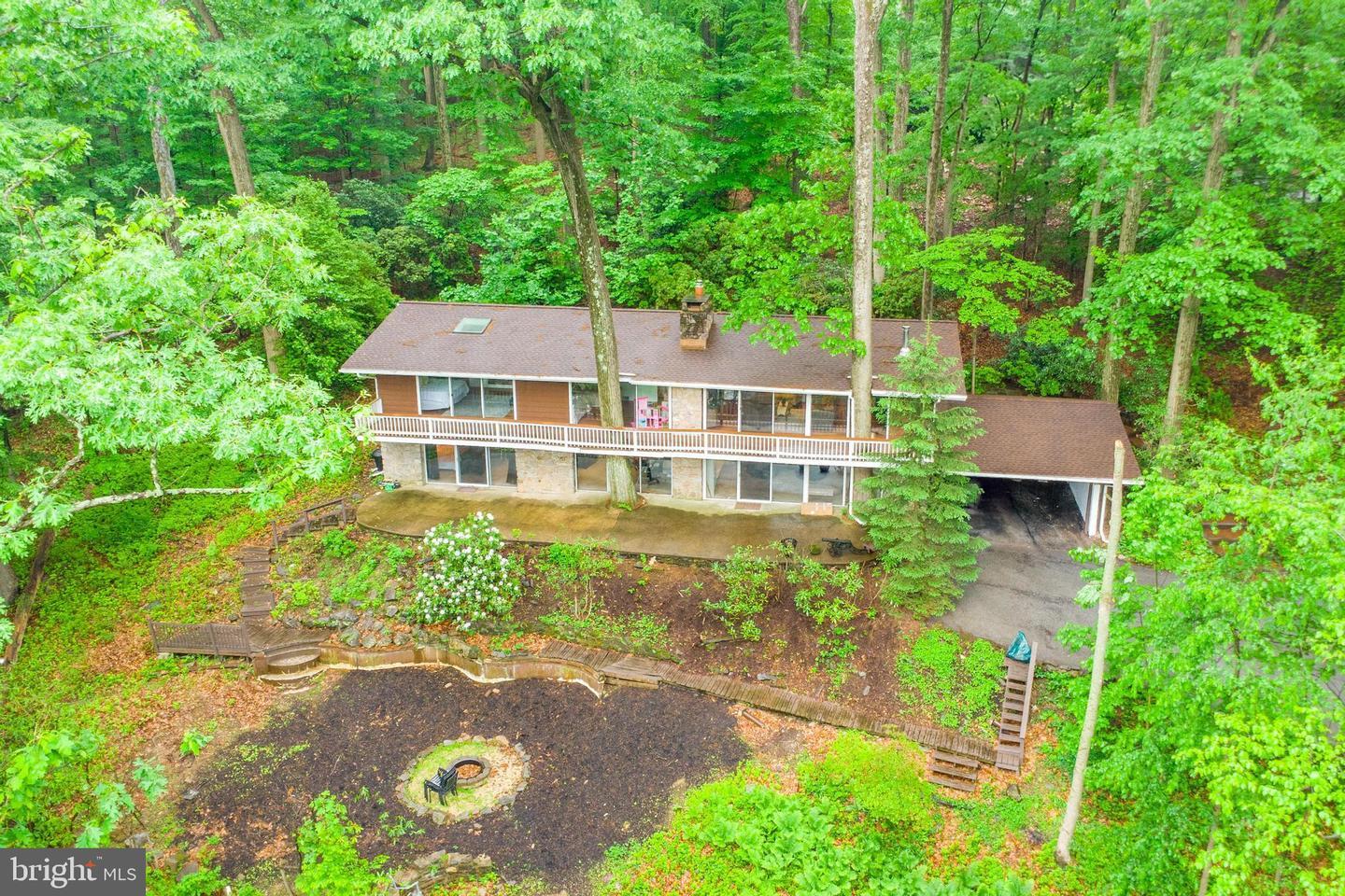Property Photo: 200 Jug Hollow Road PA 19481