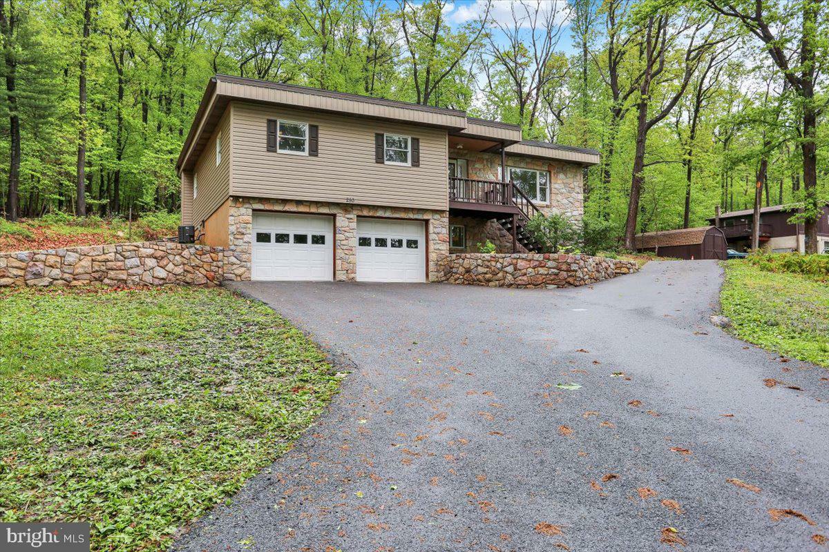 Property Photo: 250 Skyline Drive PA 19606