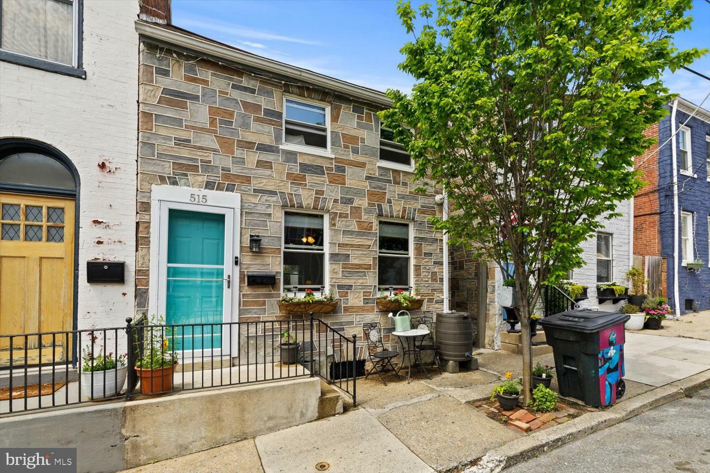 Property Photo: 515 Poplar Street PA 17603