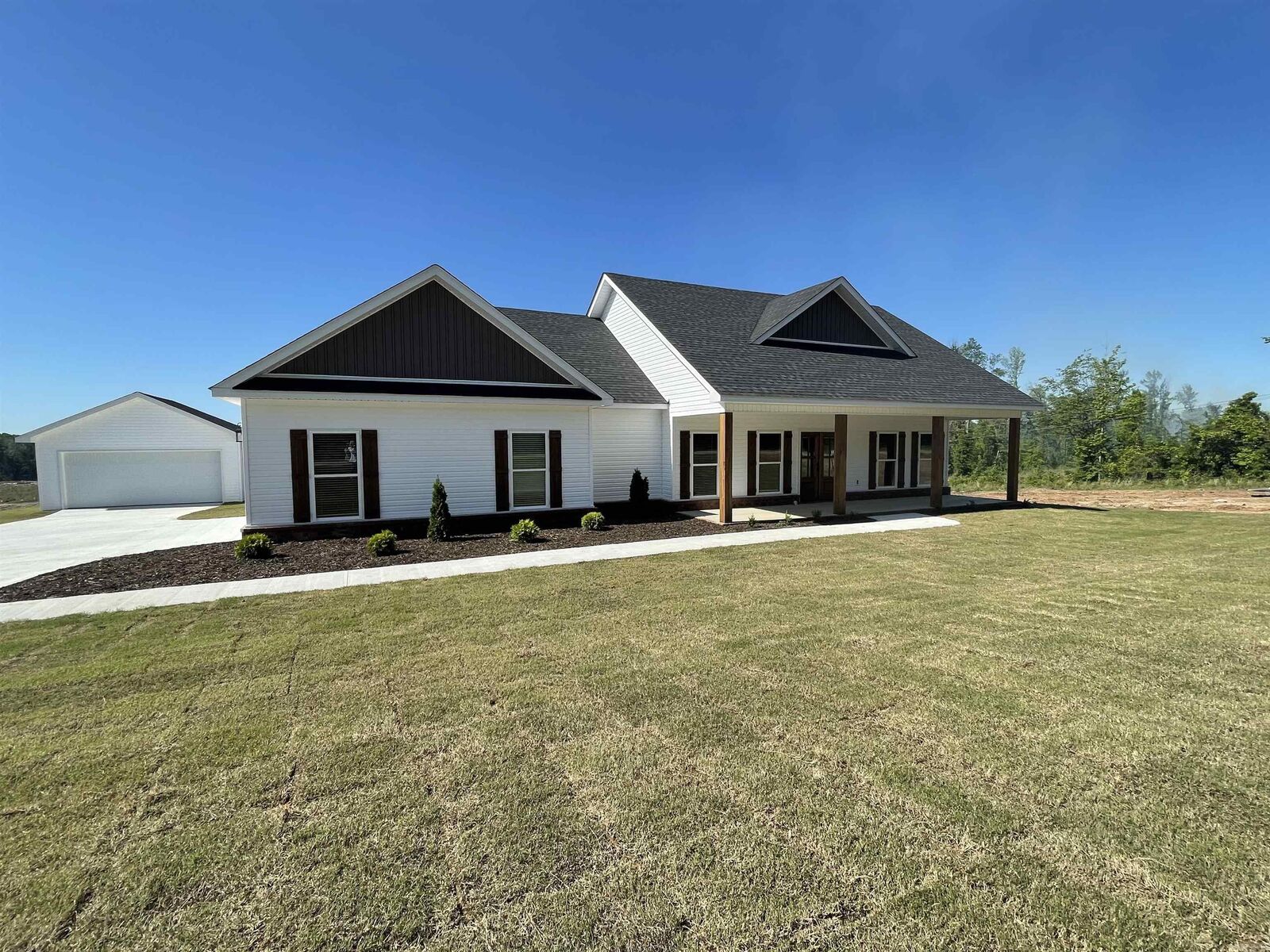 Property Photo: 10675 W Miller Sardis Road AR 72011