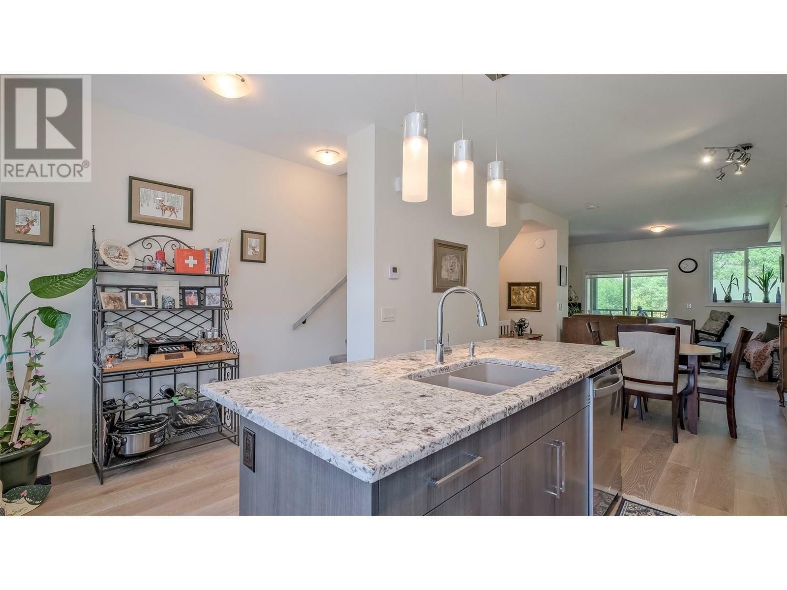 Photo de la propriété: 300 Drysdale Boulevard 38 BC V1V 3E6