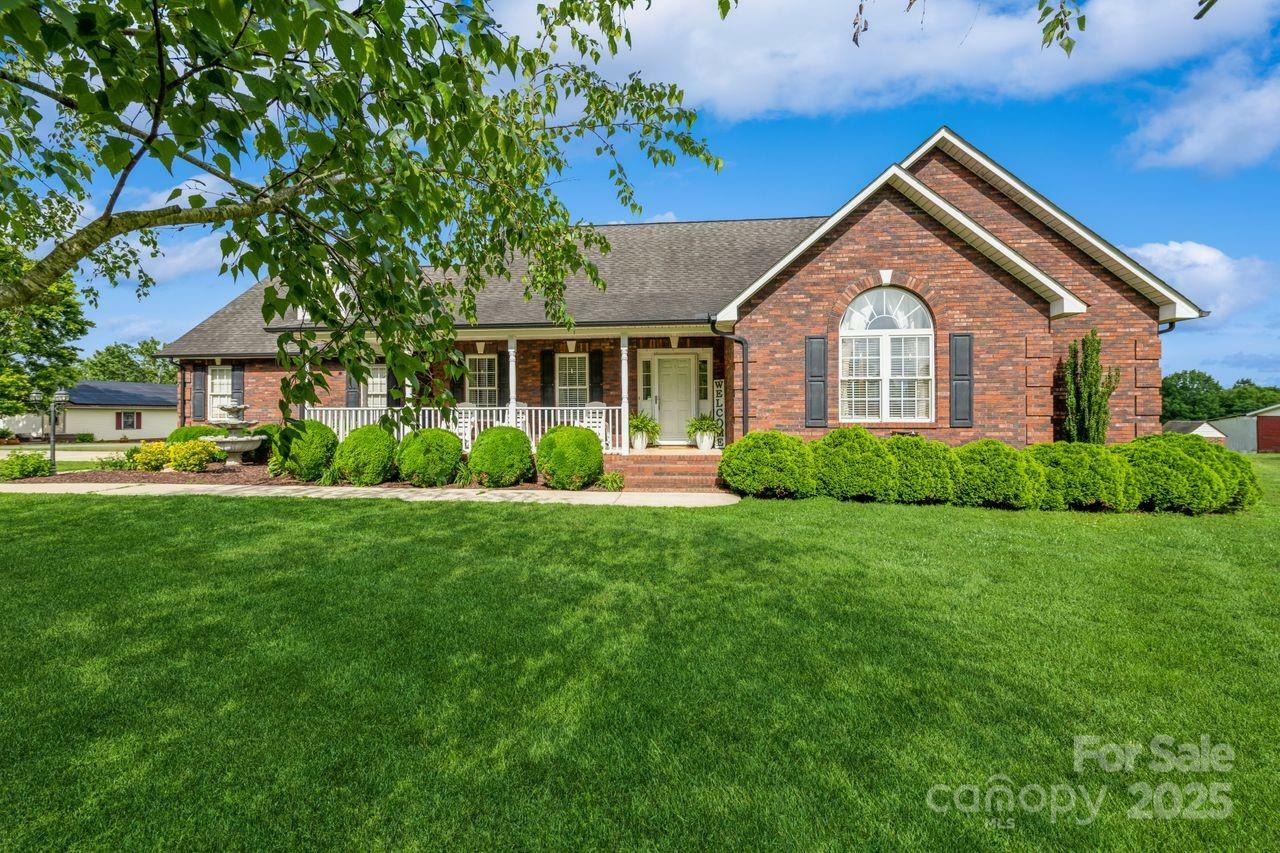 Property Photo: 8520 Wright Road NC 28081
