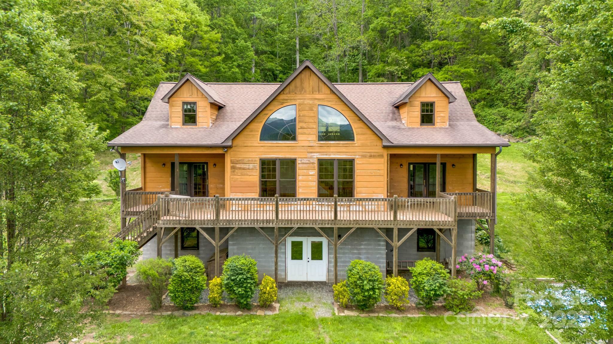 110 Mailon King Road  Leicester NC 28748 photo