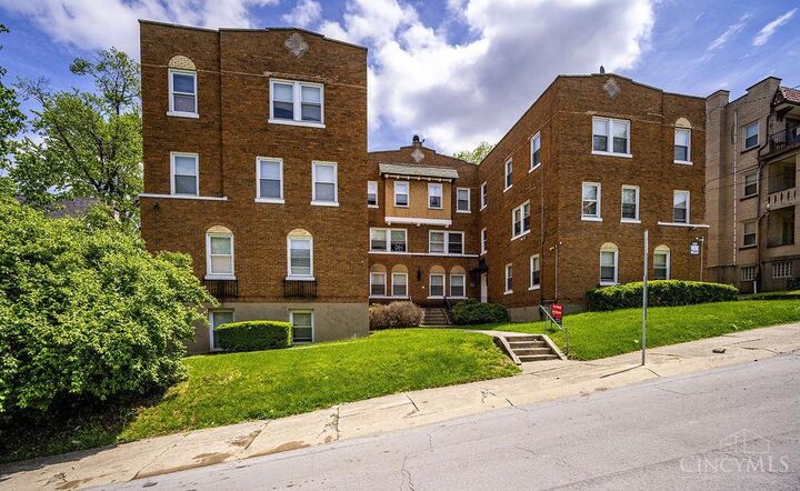 Property Photo: 1226 Rutledge Avenue OH 45205