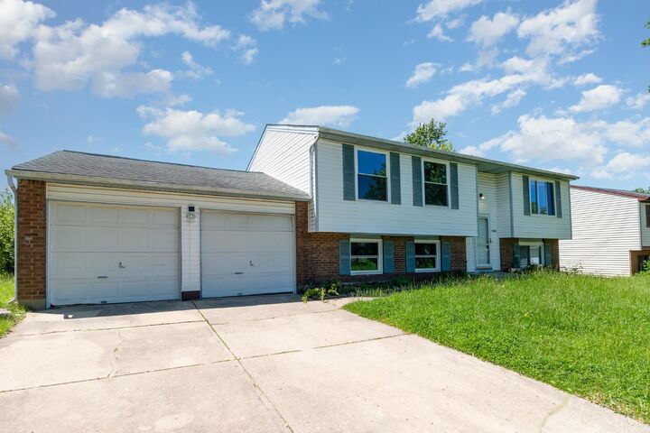 11505 Oxfordshire Lane  Forest Park OH 45240 photo