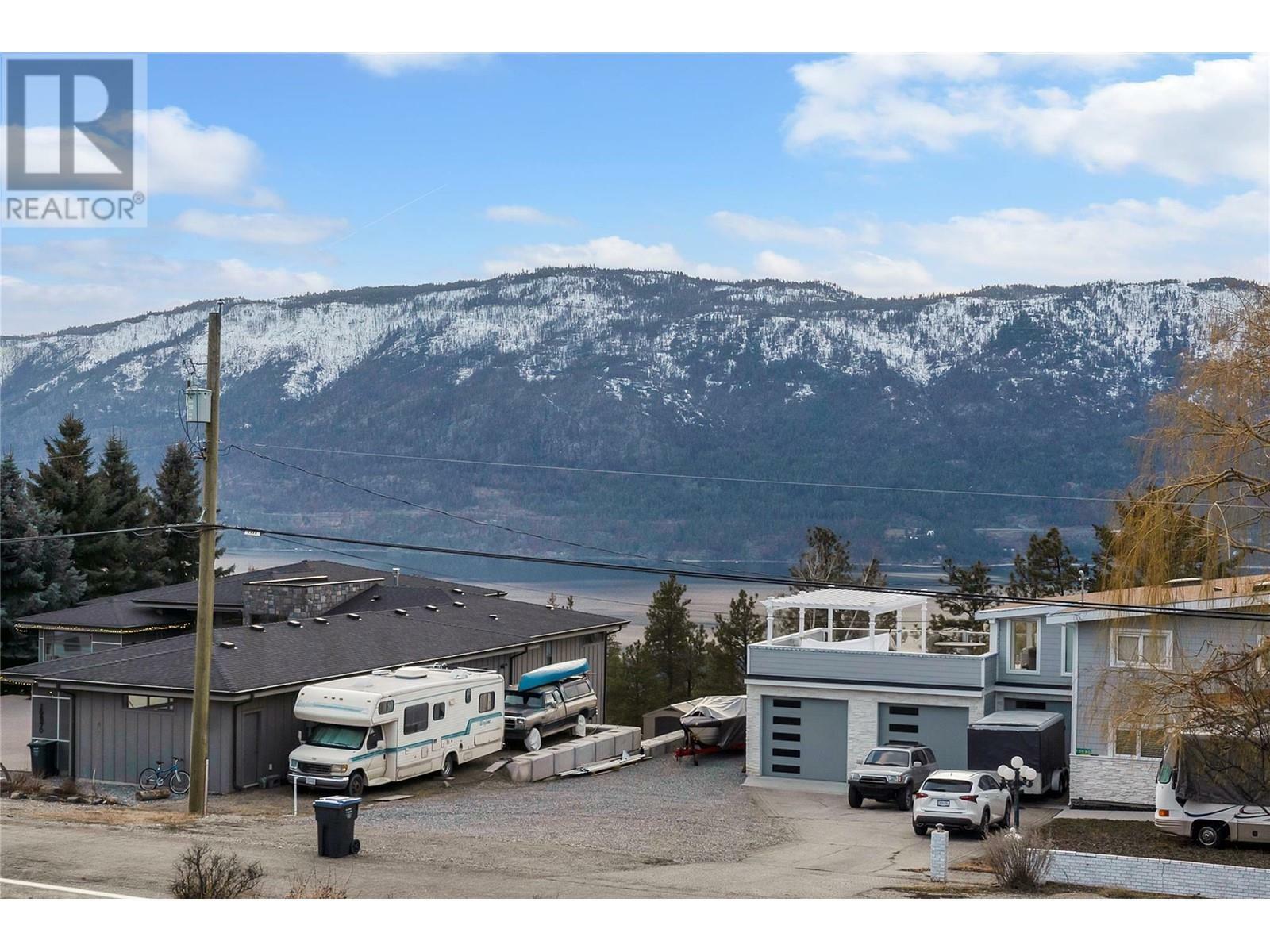 Property Photo: 1760 Camp Road BC V4V 1N9