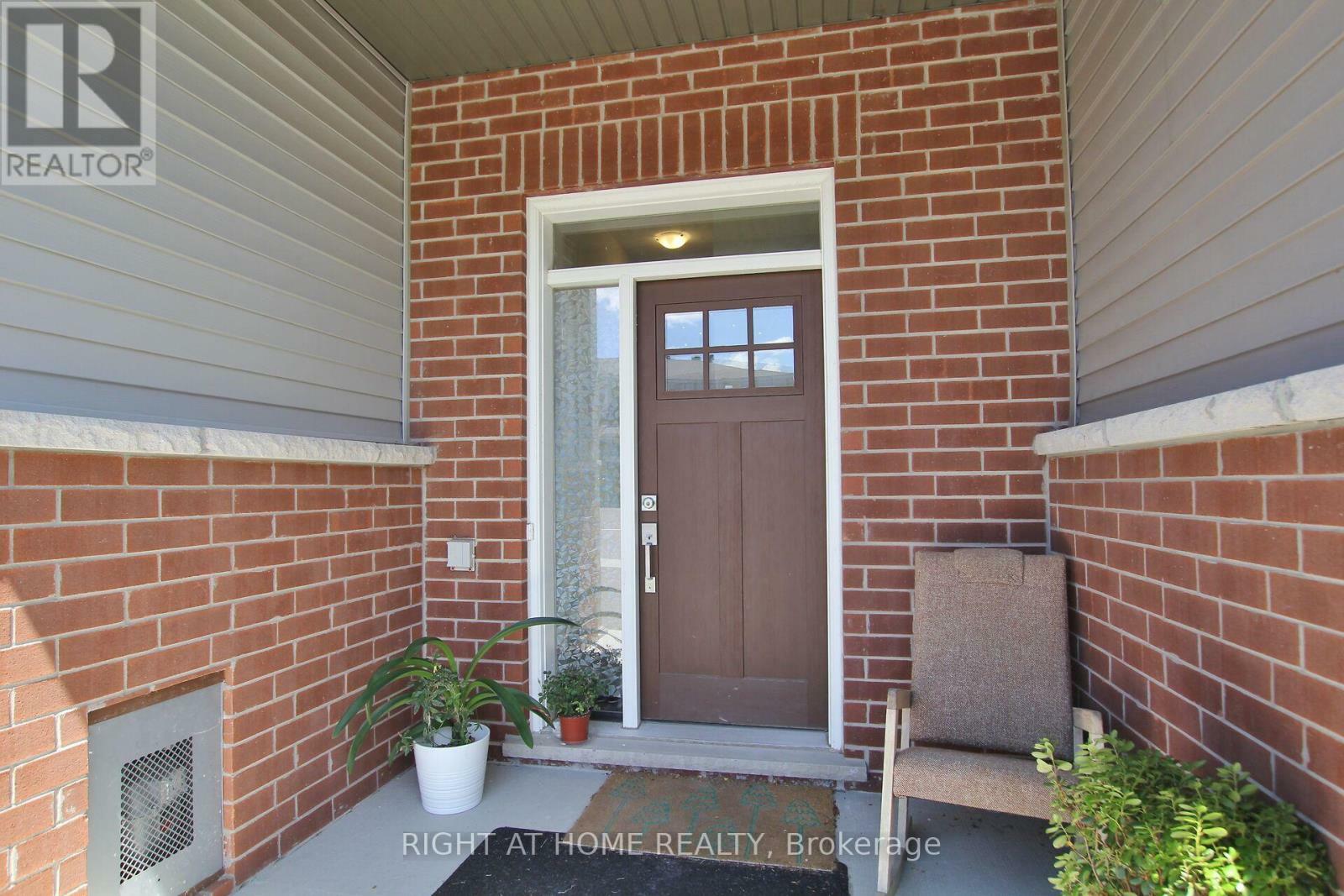 Property Photo:  651 Hamsa Street  ON K2J 0K6 
