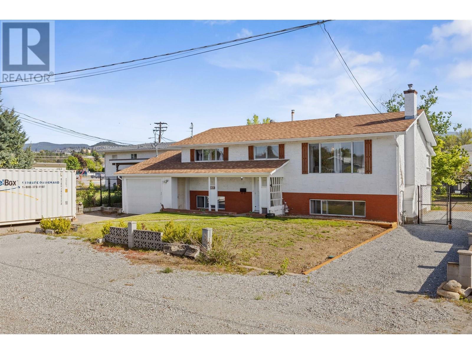 Property Photo: 805 Brian Road BC V1X 1H5