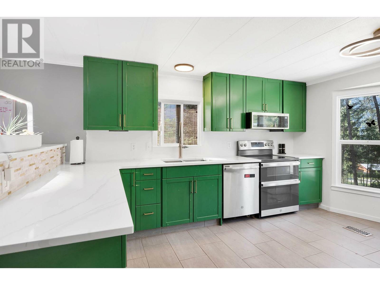 Property Photo: 392 Walterdale Road BC V2C 6H1