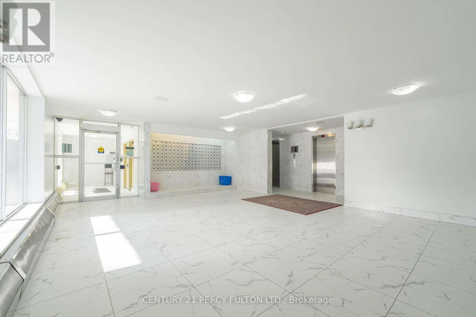 Property Photo: 100 Dundalk Drive 516 ON M1P 4V2