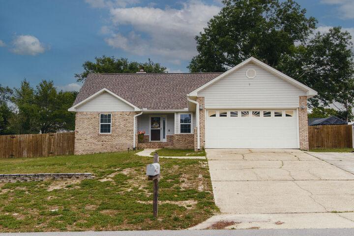 Property Photo: 306 Island Dr. Drive FL 32536