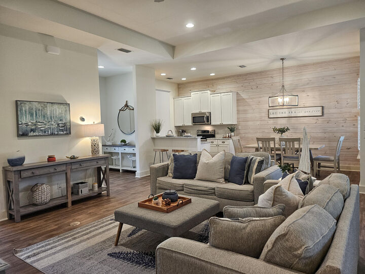 Property Photo: 10 Gulfview Way FL 32459