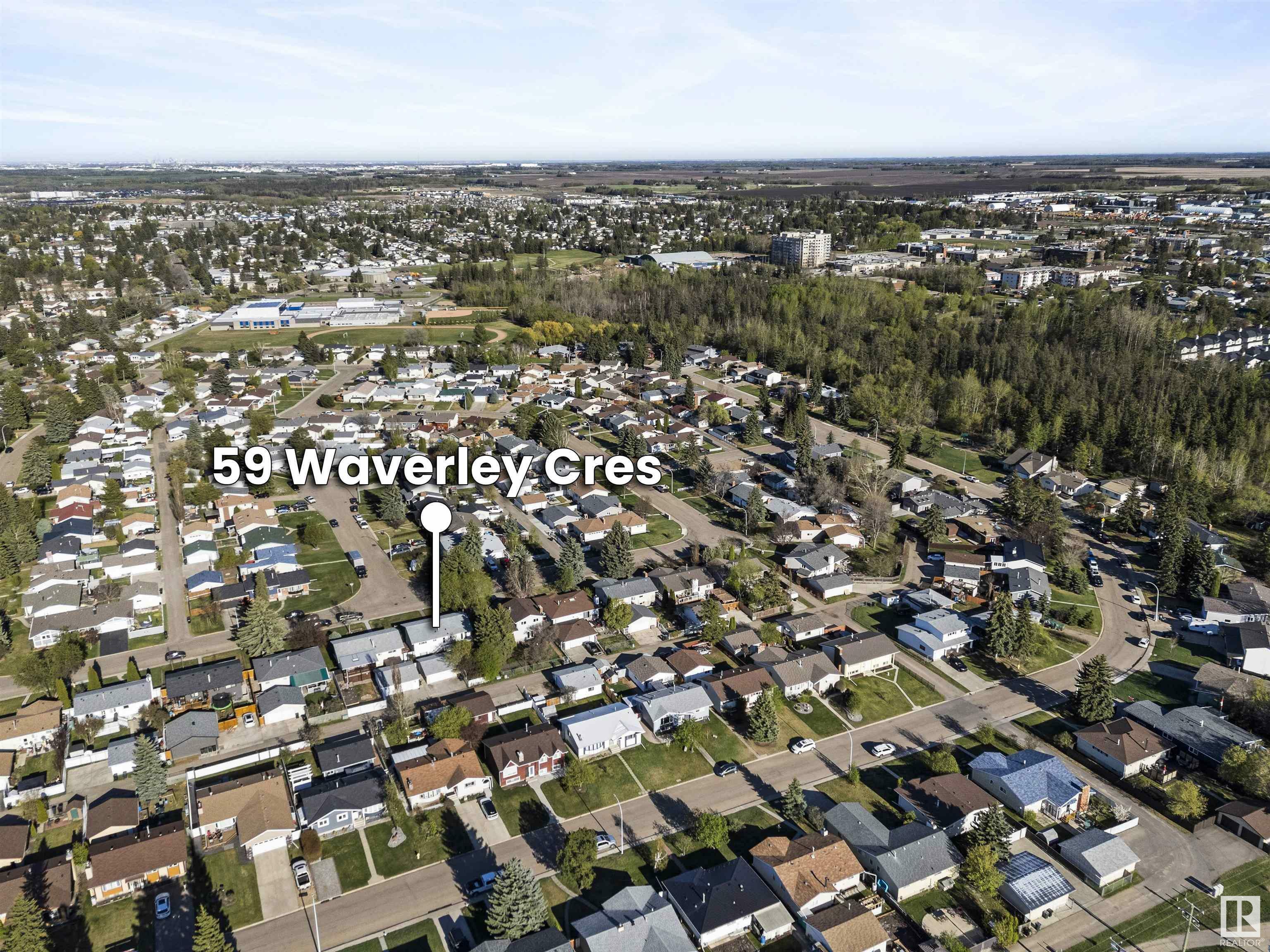 Property Photo: 59 Waverley Crescent AB T7X 1N9