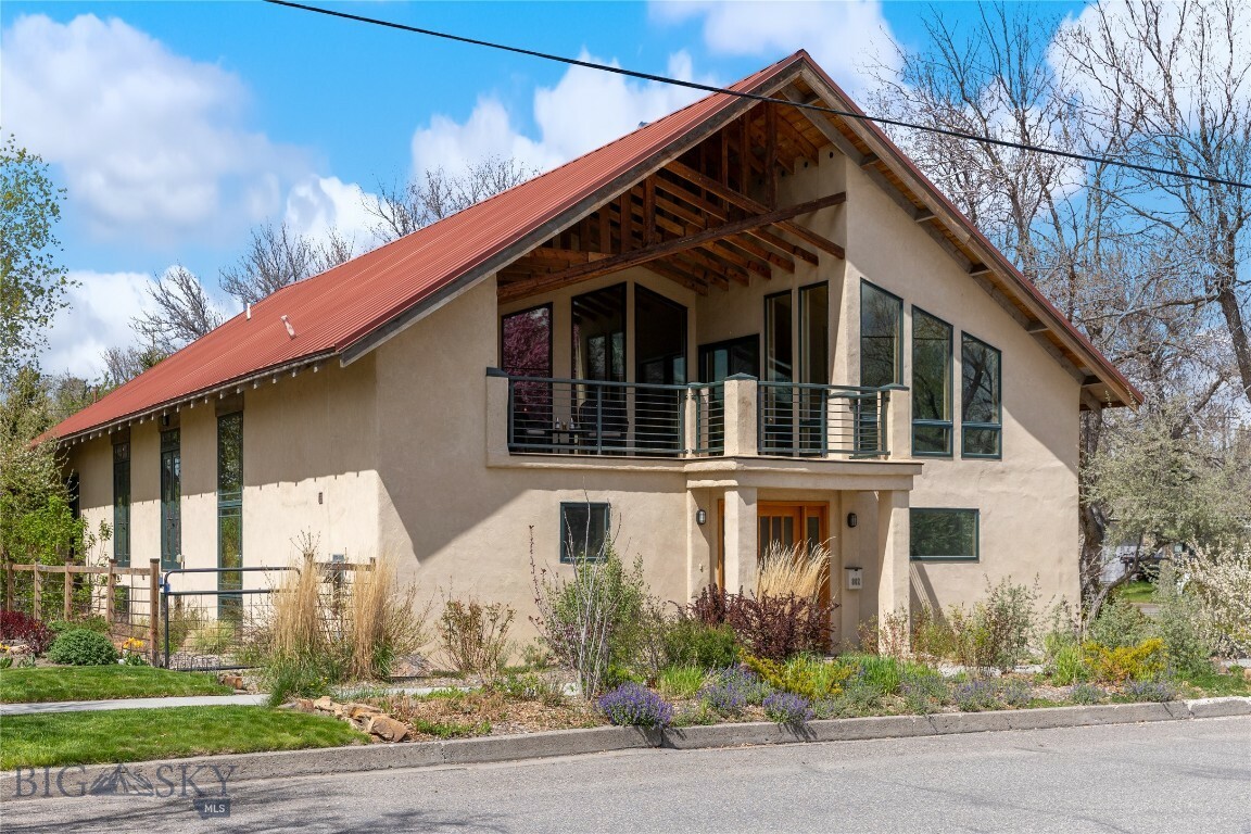 Property Photo: 802 W Geyser Street MT 59047