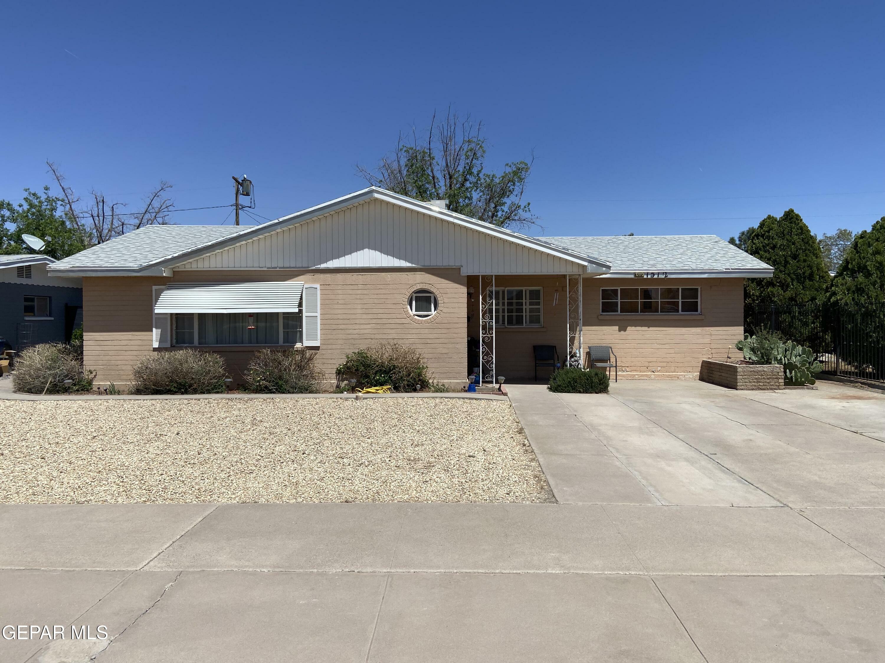 1512 Meadowview Drive  El Paso TX 79925 photo