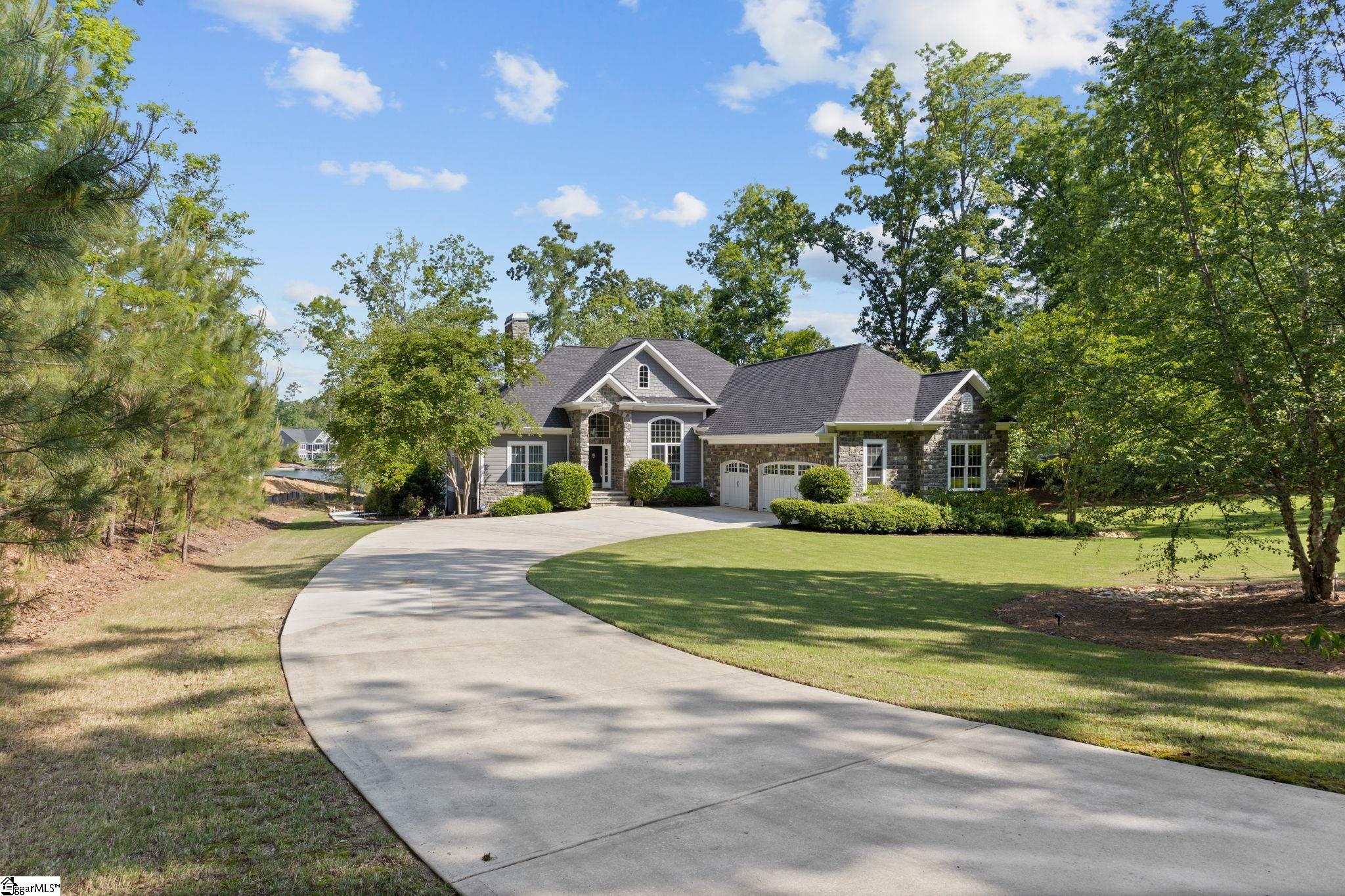 Property Photo: 217 Commonwealth Drive SC 29666