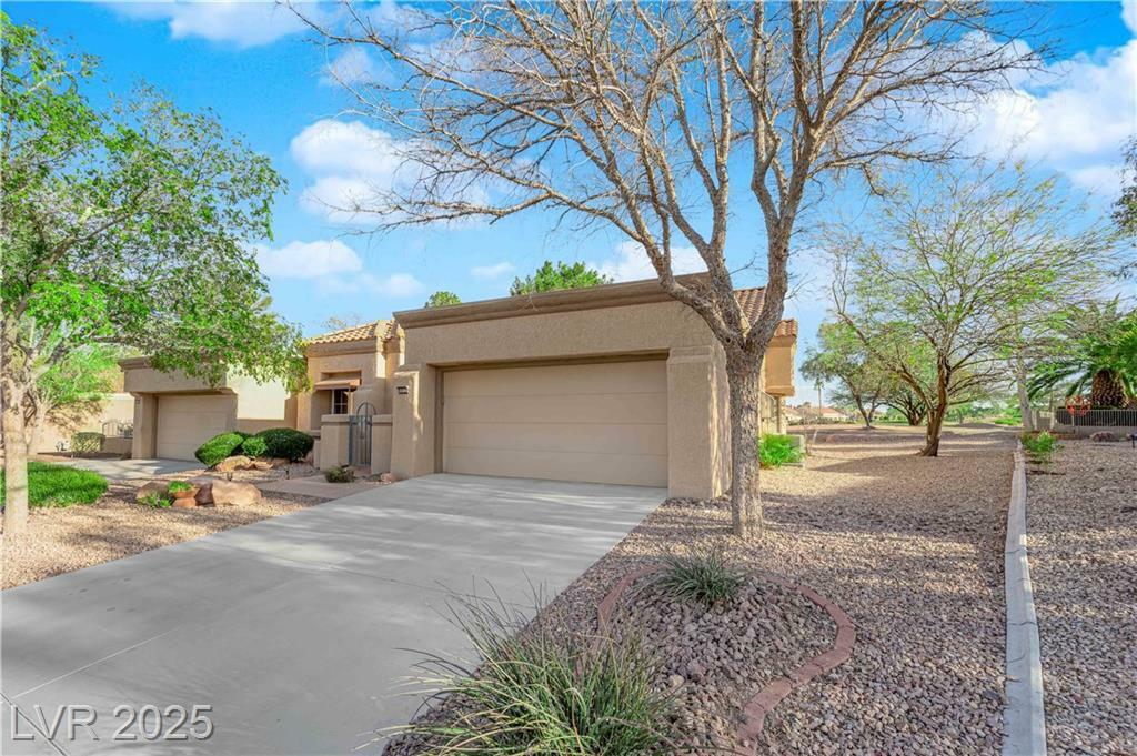 Property Photo: 9013 Litchfield Avenue NV 89134