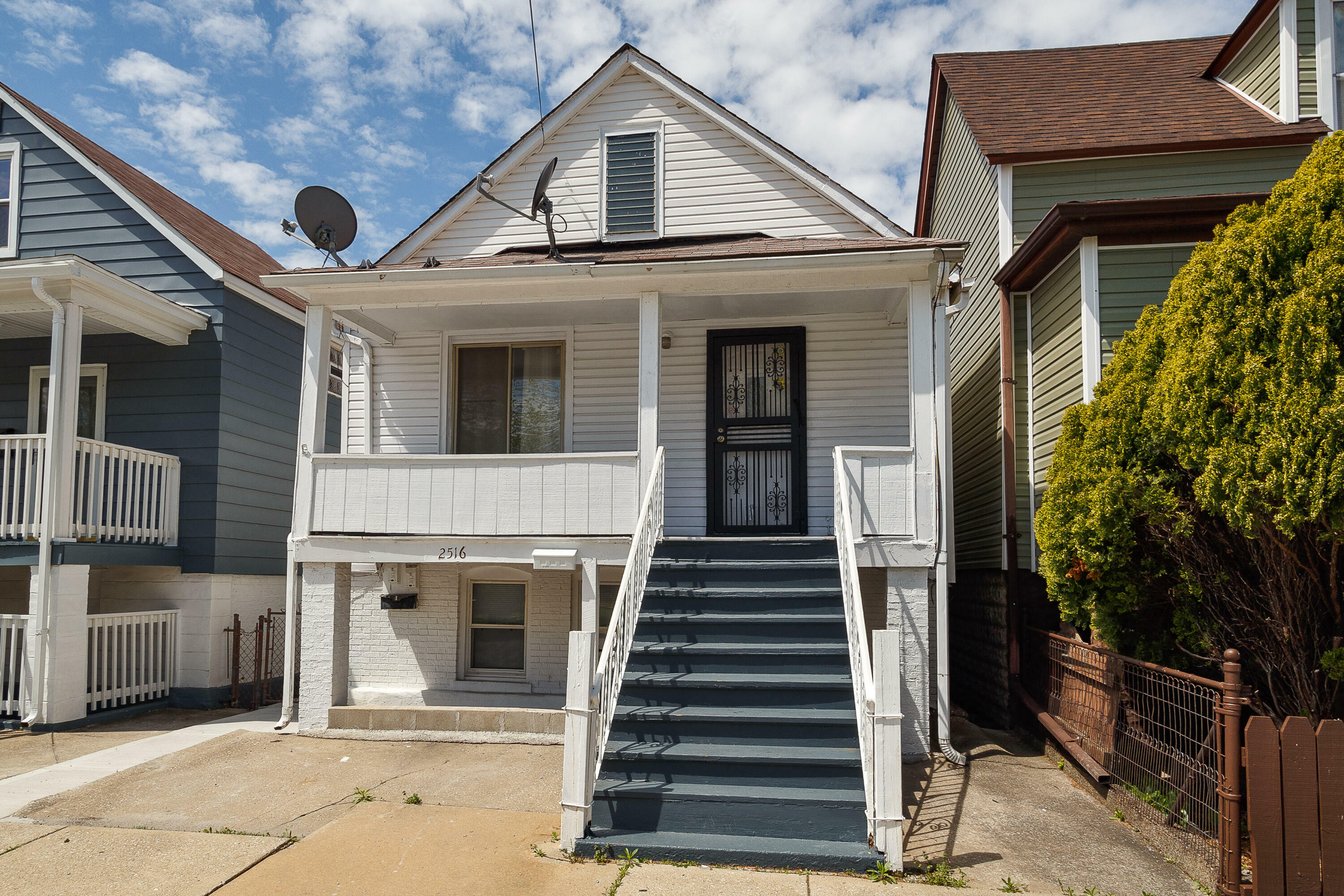 2516 Schrage Avenue  Whiting IN 46394 photo