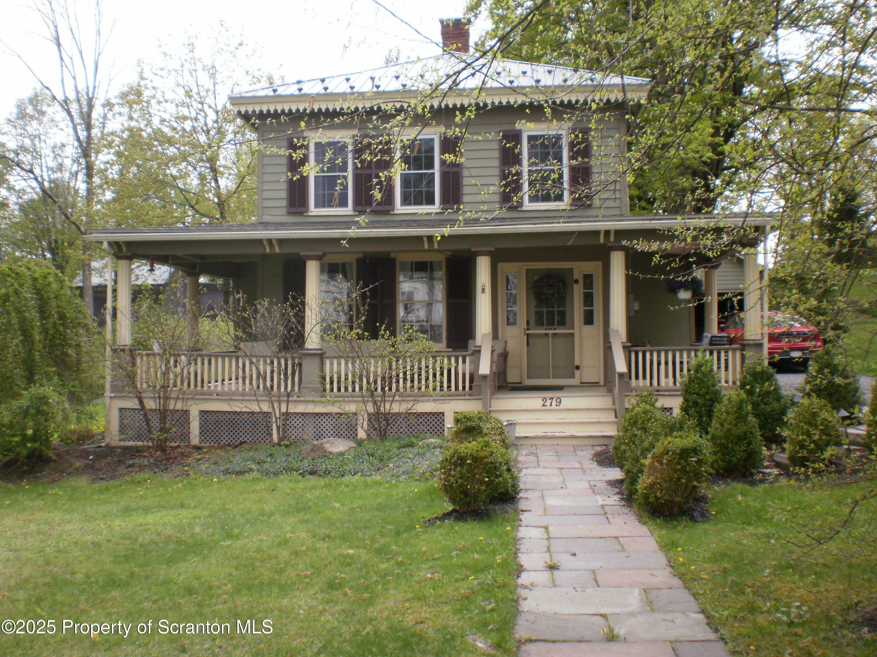 279 Lake Avenue  Montrose PA 18801 photo