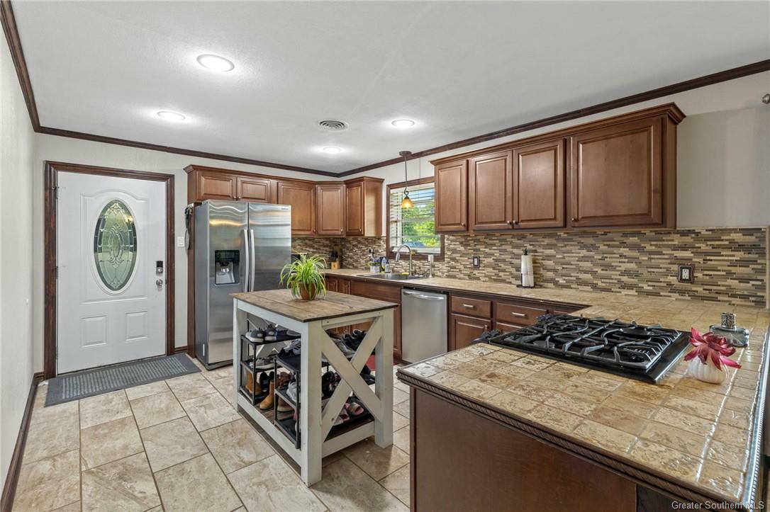 Property Photo: 1411 Hargrove Loop LA 70633