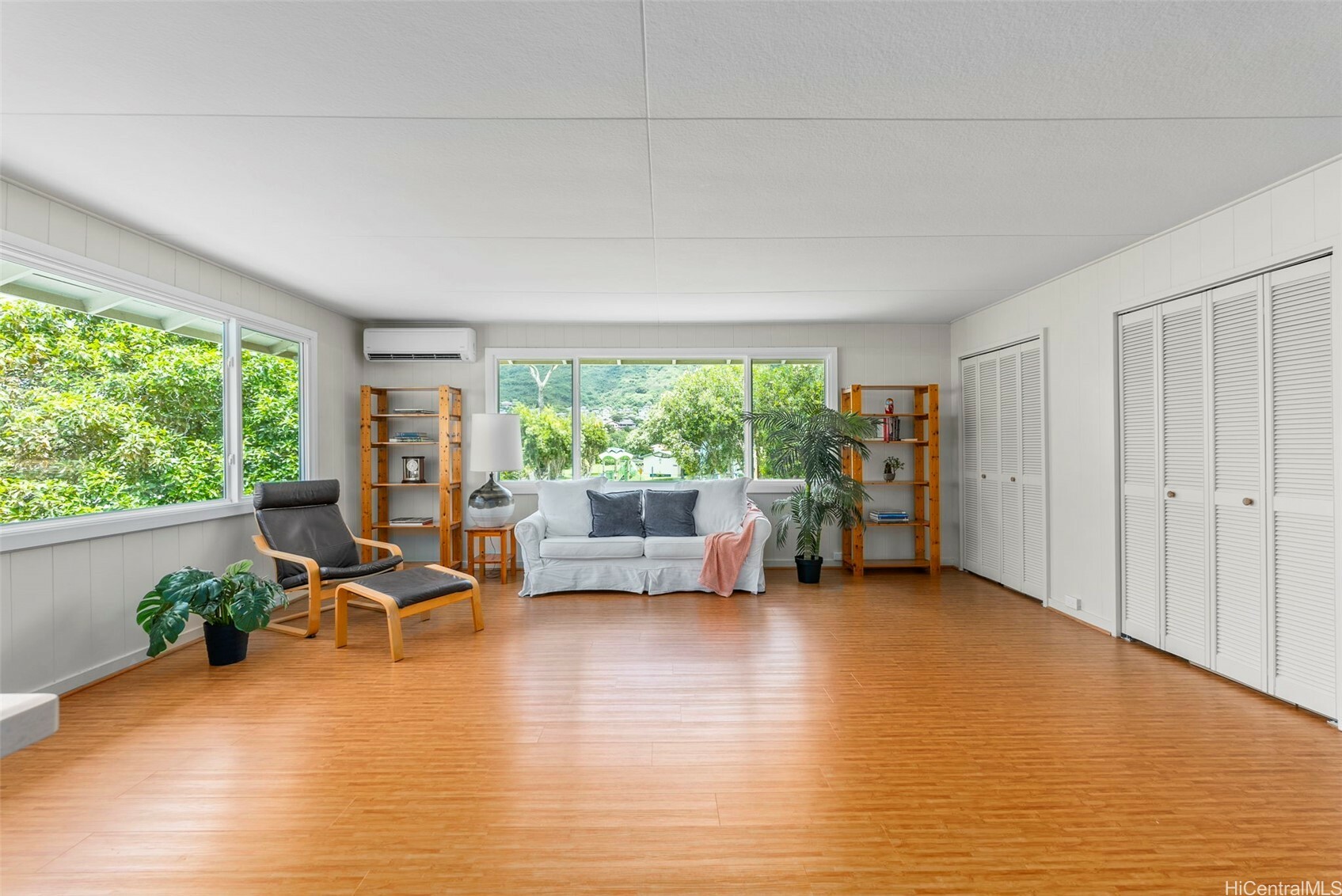 Property Photo: 2714 Hipawai Place HI 96822