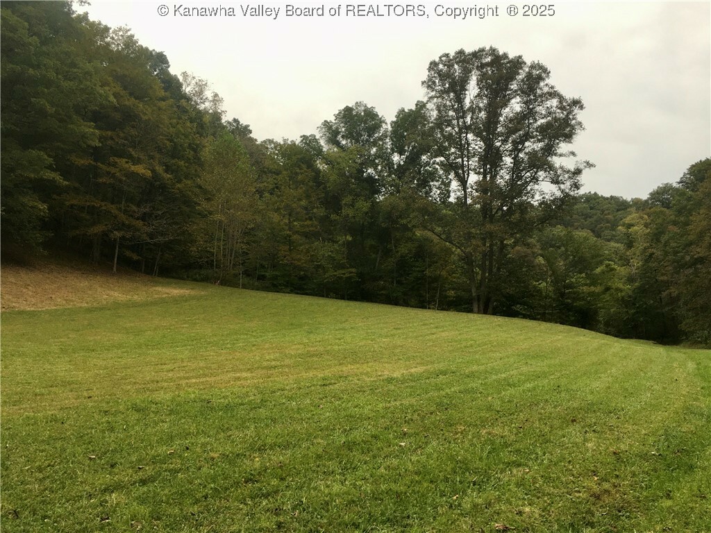 Property Photo: 728 Honeycutt Road WV 25082